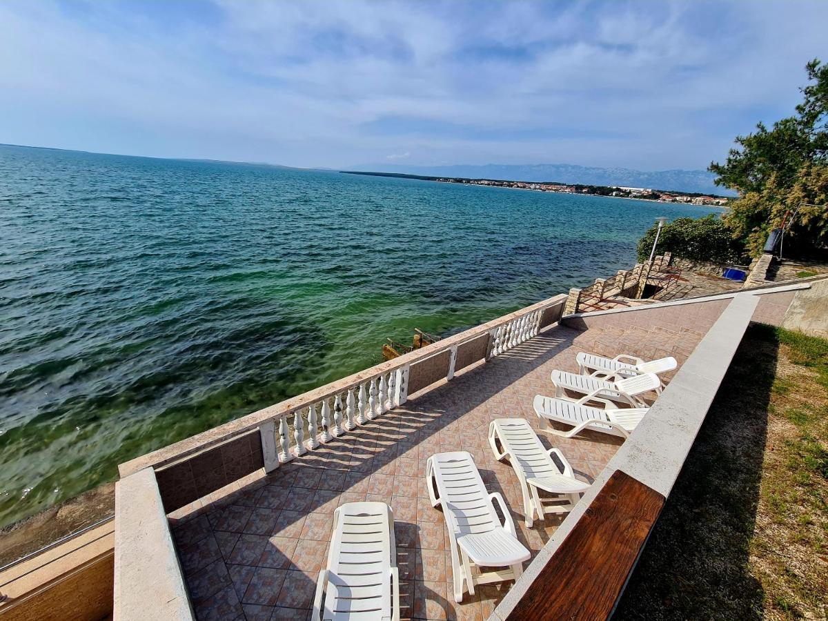 Apartman Mihaela Vrsi Exterior photo